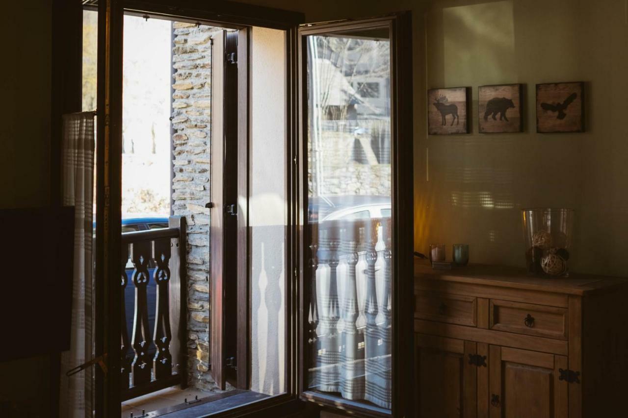 Apartamento Garona Les Zewnętrze zdjęcie